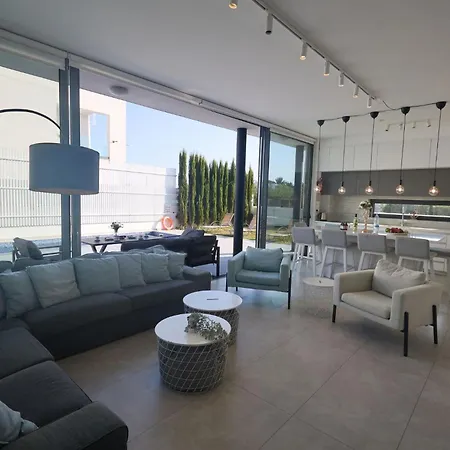 Almaria Alm03 Villa Protaras