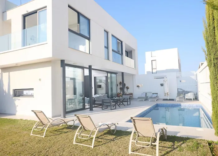 Almaria Alm03 Villa *